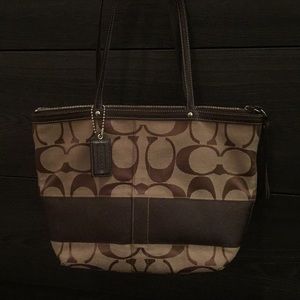Coach Purse Tan Medium Size